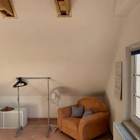 Apartment Mit Blick Auf Burg Stargard